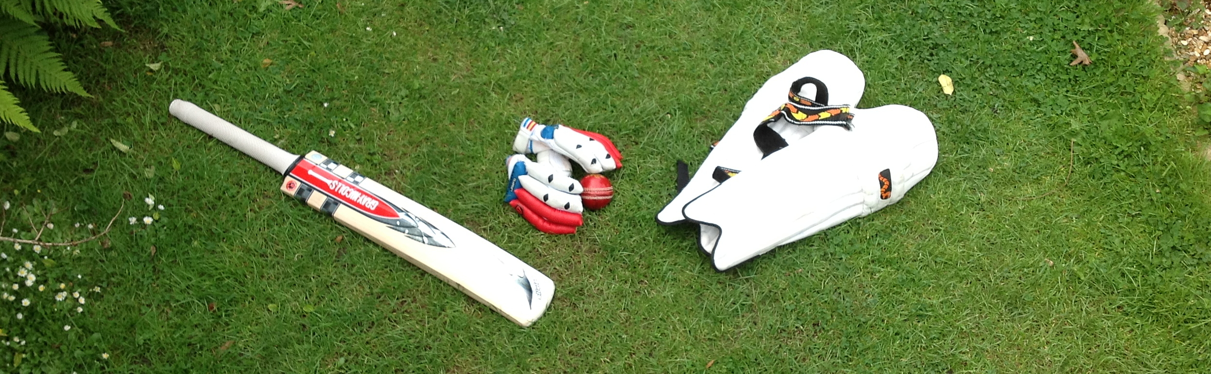 cricket gear and equipments